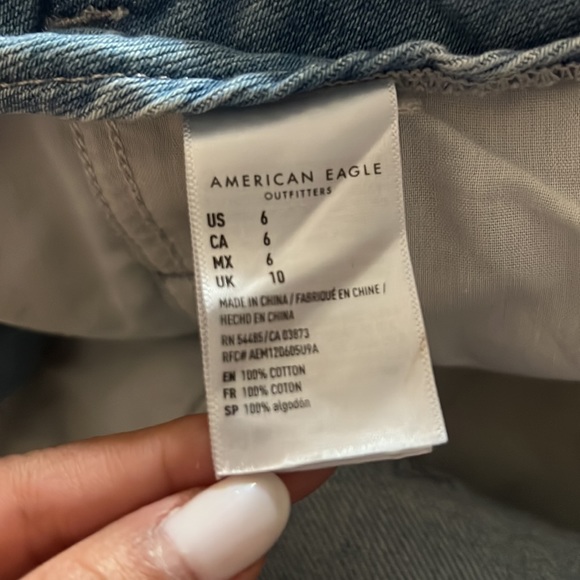 American Eagle Paper Bag Shorts - Picture 5 of 5
